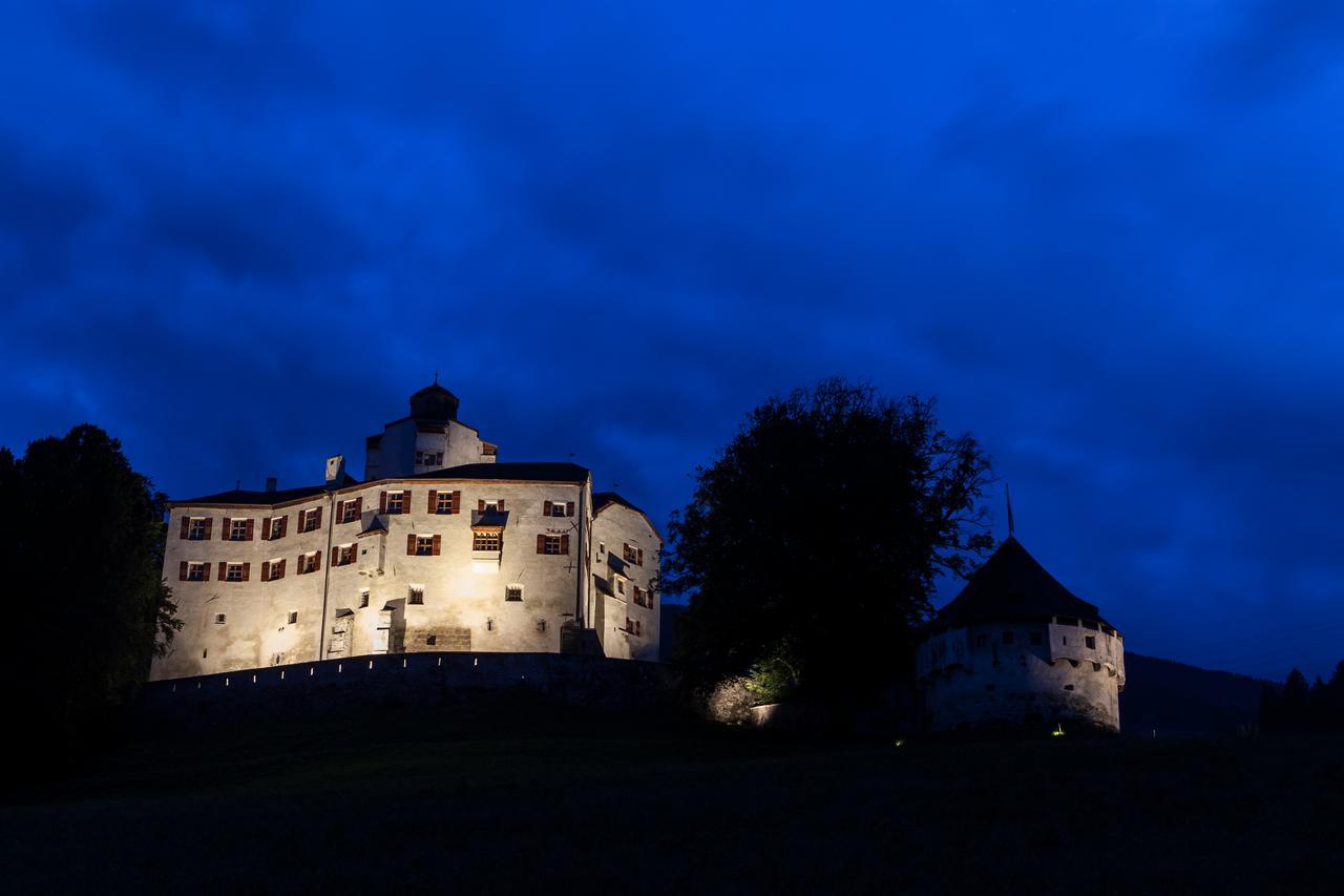 Вилла Schloss Friedberg Фольдерс Экстерьер фото