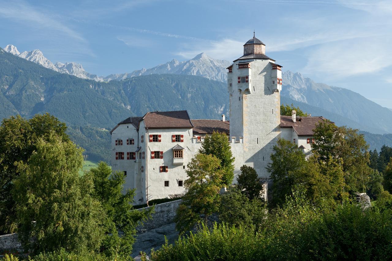 Вилла Schloss Friedberg Фольдерс Экстерьер фото